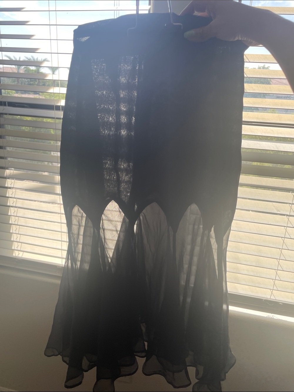 100% silk! Black Ruffle Hem Skirt